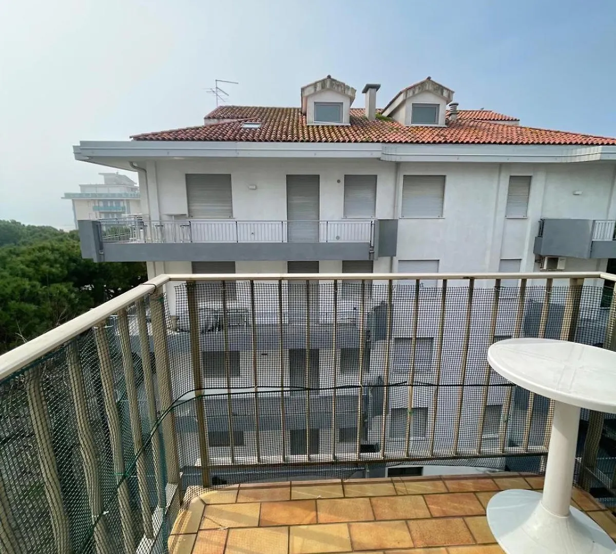 Condominio Maison Jolie- Solo Per Famiglie- Walterigato Apartments Lido di Jesolo 0*,  Włochy